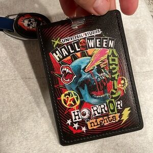5/$30🏷️ Universal FL Halloween Horror Nights HHN 2024 badge holder, retractable